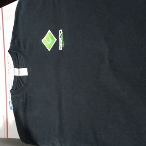 Black geico shirt xl